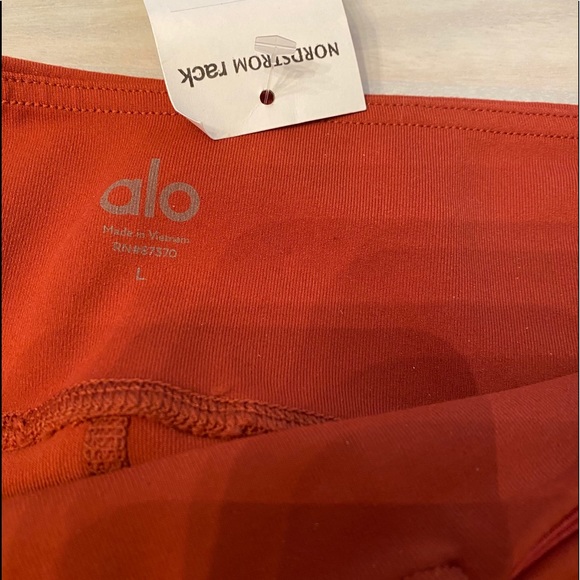 NWT Alo yoga entwine legging cutout large - Picture 3 of 9